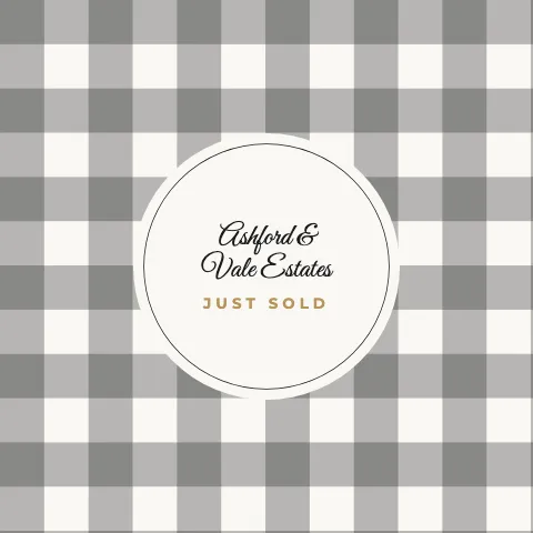 Luxury homes gingham round pillow template